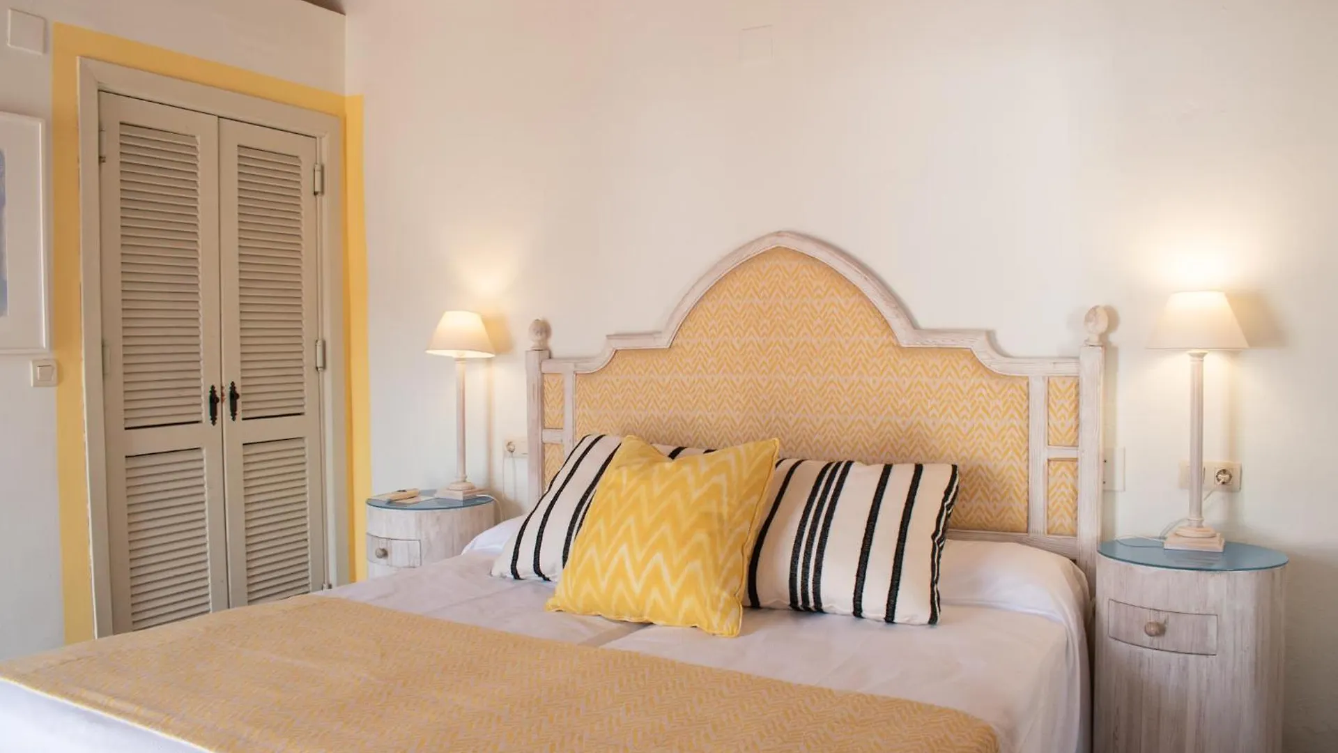 Hotel Cortijo Del Arte - Caminito Del Rey Pizarra
