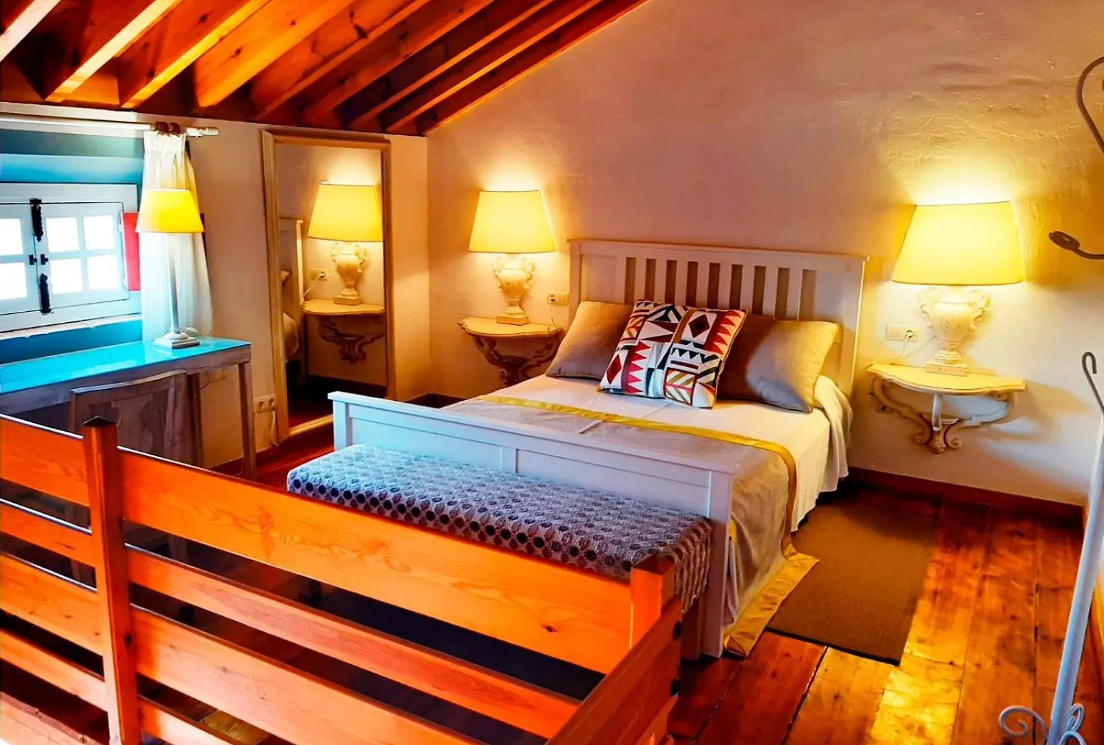 Hotel Cortijo Del Arte - Caminito Del Rey Pizarra 3*,  Spanje